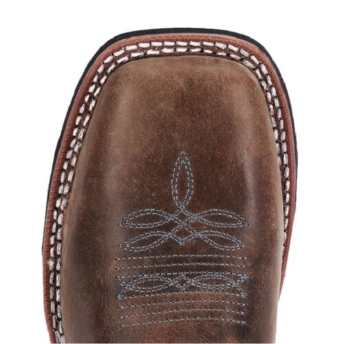 Women's Laredo Isla Boot 5666 is a pair of brown cowboy boots with a stitched detail.