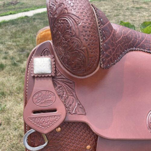 A close up of Bob's Lady Reiner 16" Saddle.