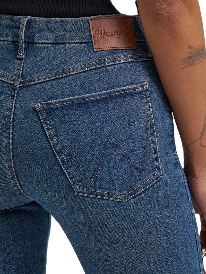 Wrangler® BESPOKE High Rise Flare Jean – Lily – 112359281
