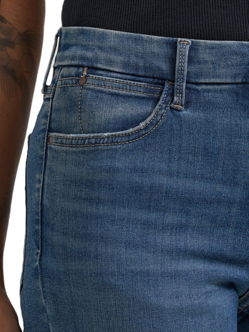Wrangler® BESPOKE High Rise Flare Jean – Lily – 112359281 - Image 5